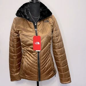 *NWT* The North Face Reversible Jacket